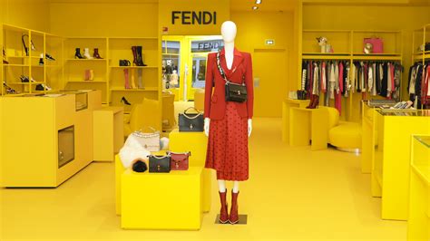 Fendi outlet online shopping